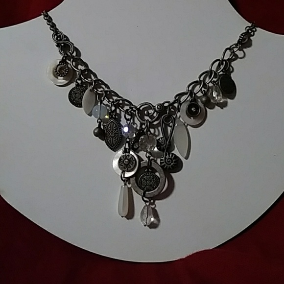 Lia Sophia Jewelry - Lia Sophia Necklace